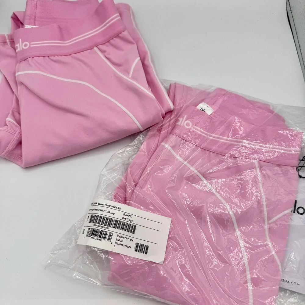 NWT Alo Airbrush High-Wasted Heart Throb Legging in Sweet Pink Yoga Brand new - Picture 5 of 16